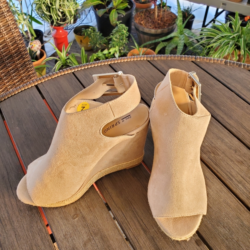 Summer shoes